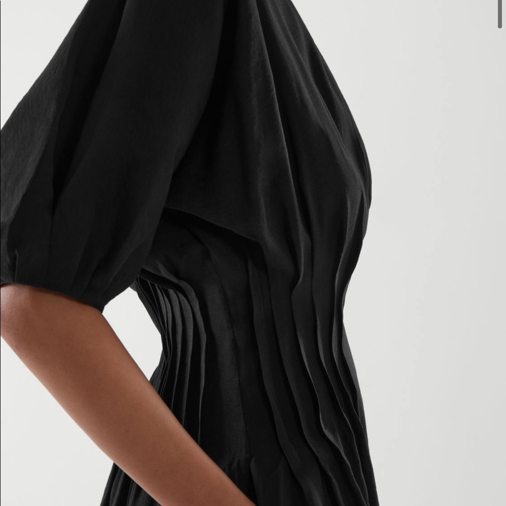 COS Gathered MIDI Dress